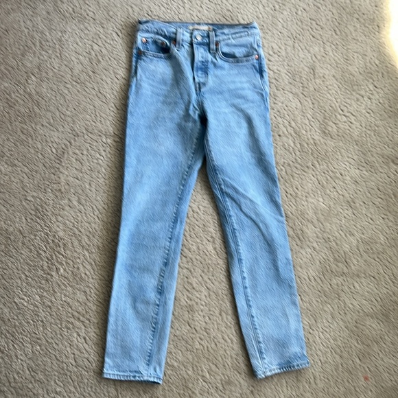 Levi Wedgie Straight Jeans Light Wash - 25 - Picture 5 of 11
